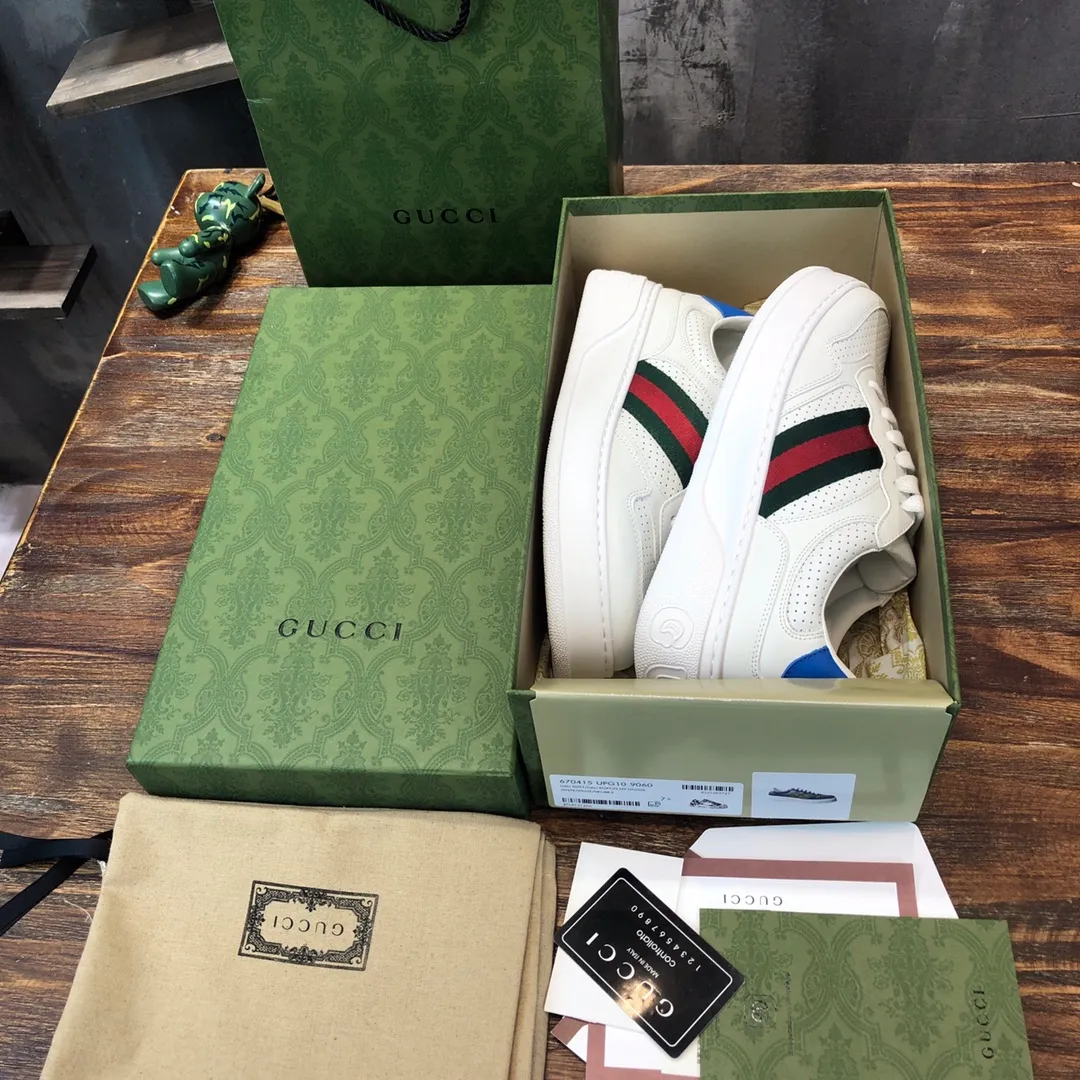 P700💰【Ready stock】Dongguan version (different from market products) Upgraded version 35-45 couple model Gucci2021 latest men's and women's casual biscuit shoes, original mold opening, set last version, perfect series! Welcome to taste. Original coding process. Fabric: First-layer cowhide Lining: Silk cowhide Outsole: Original TPU outsole